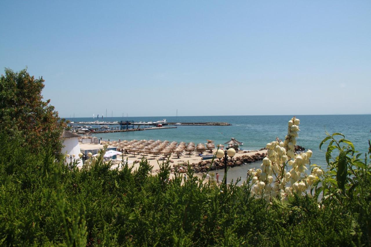 Bademite Apartments Sveti Vlas Luaran gambar