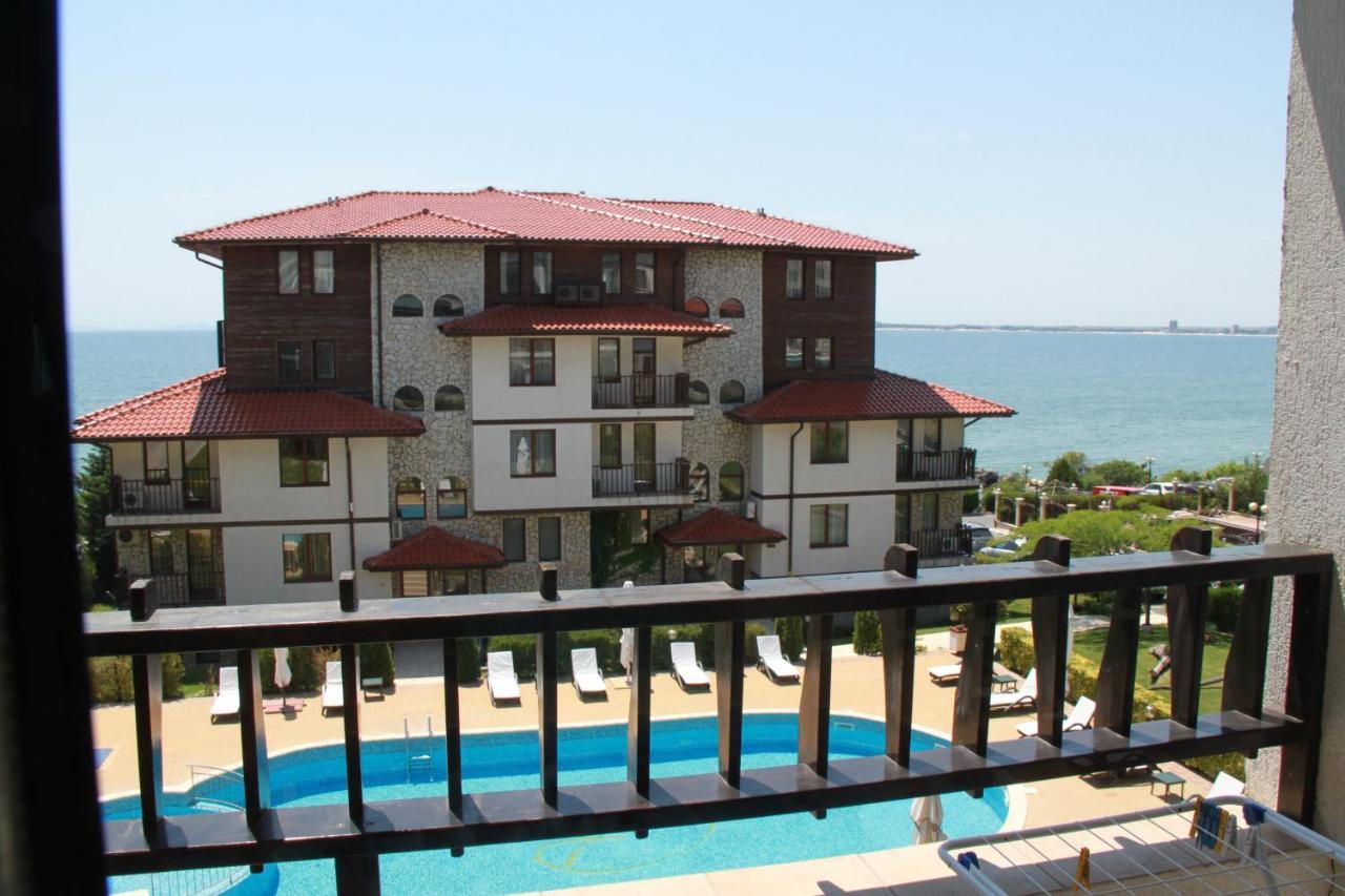 Bademite Apartments Sveti Vlas Luaran gambar