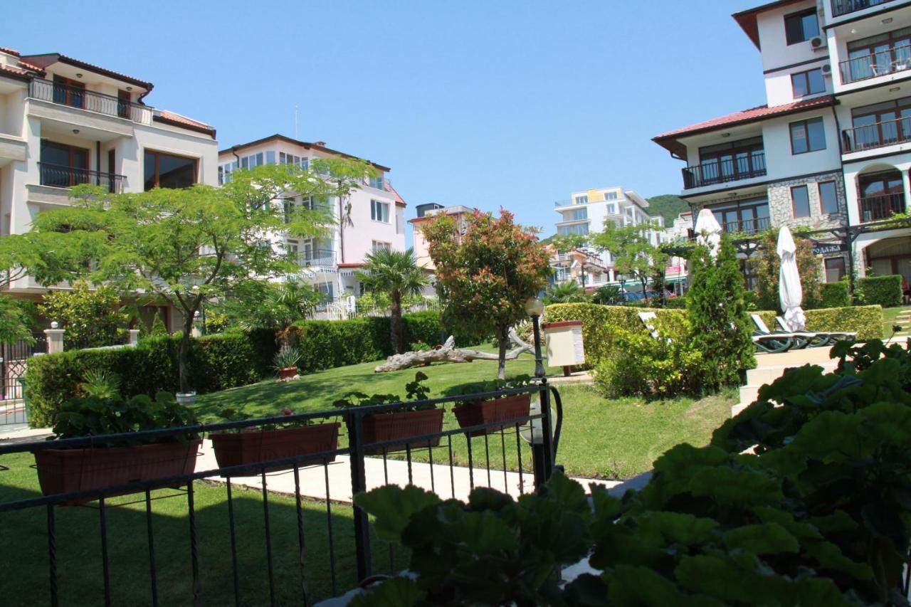 Bademite Apartments Sveti Vlas Luaran gambar